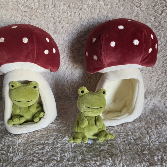 Jellycat Green Frog Plush - Picture 2 of 4